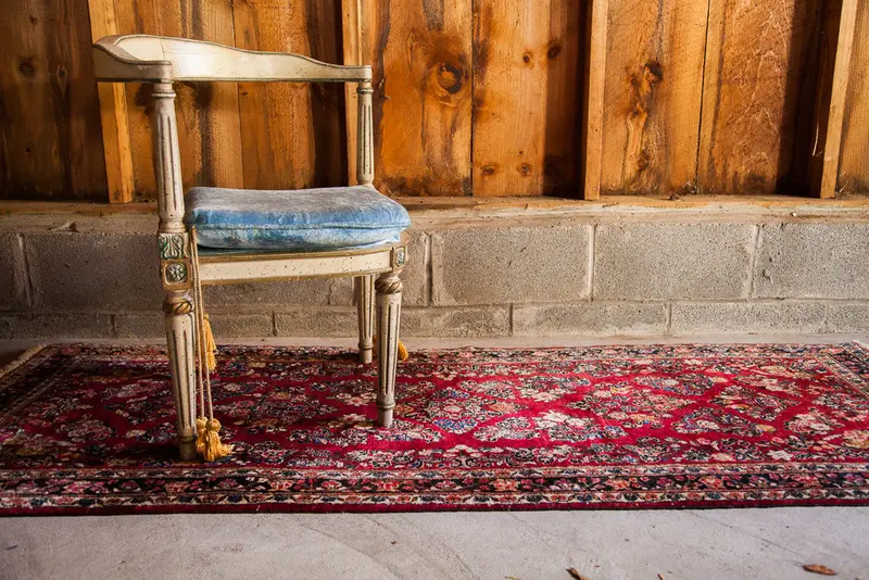 2.5x7 Exceptional Red Sarouk Rug
