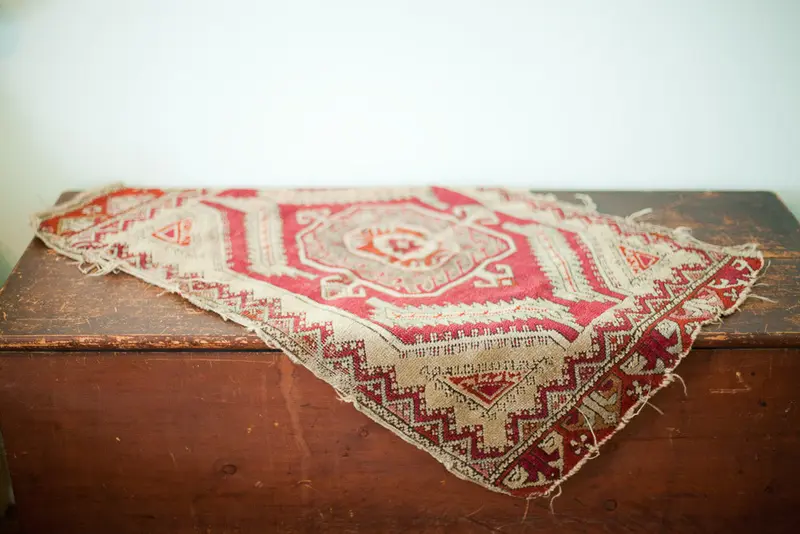 2x3 Tattered Antique Rustic Rug