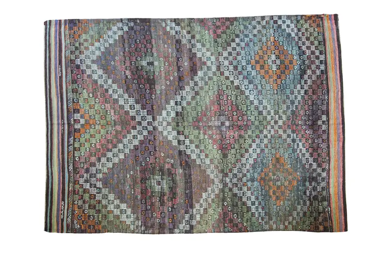 5.5x8 Distressed Jijim Carpet